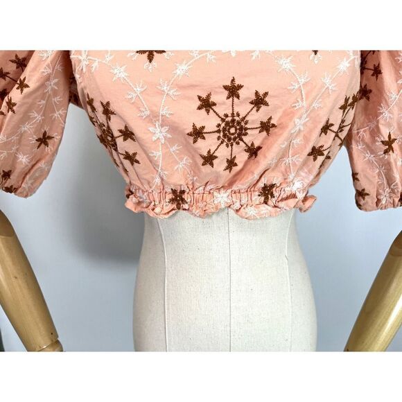 Zara XS Womens Embroidered Cropped Top  Puff Sleeve Floral Coral Peach  - Picture 12 of 15